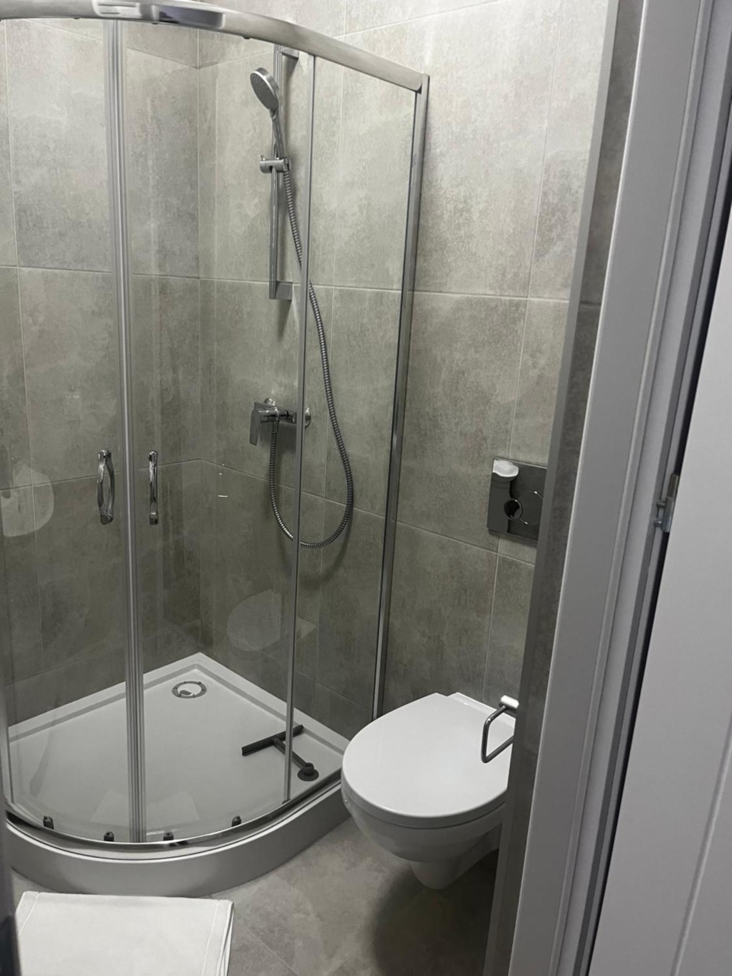 Apartamenty Dbrw Jezyce Poznan Exterior photo