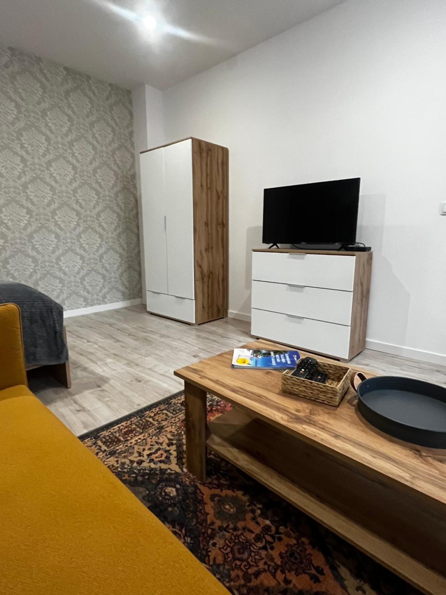 Apartamenty Dbrw Jezyce Poznan Exterior photo